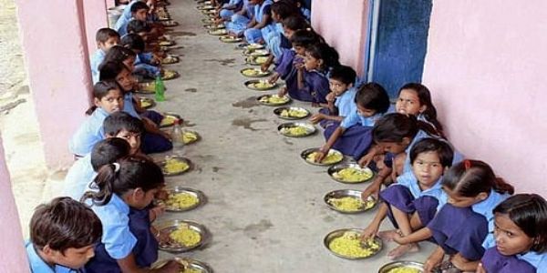 ప్రభుత్వ పాఠశాలల్లో అల్పాహార పథకం.. డిసెంబర్ 9 నుంచి కేంద్ర వంటశాలలు
