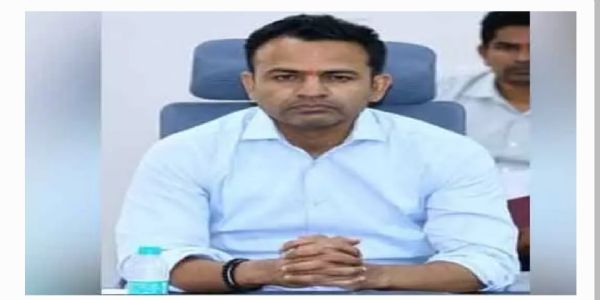 నకిలీ సందేశాలకు ఎవరూ స్పందించవద్దు : ములుగు జిల్లా కలెక్టర్