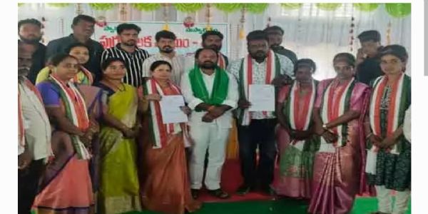 వైరా మున్సిపాలిటీ హస్తగతం.. 7 ఓట్లతో గెలుపు