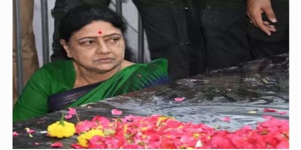 రాజకీయాల్లోకి శశికళ రీఎంట్రీ.. నెచ్చెలి జయంతి రోజున పార్టీ ప్రకటన?