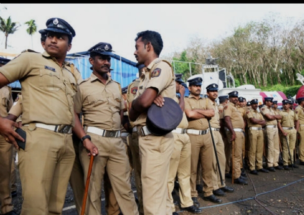 పోలీసు బలగాలు