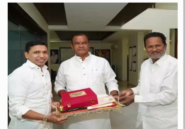 మంత్రి కోమటిరెడ్డి