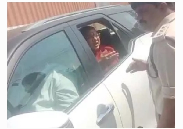 నేతల అరెస్ట్