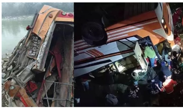 passenger-bus-plunges-into-river-in-nepal-18-spot-dead- passenger-bus-plunges-into-river-in-nepal-18-spot-dead-
