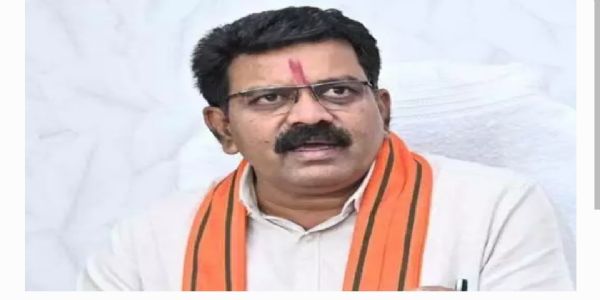 బస్తర్ వారైనా, తెలంగాణవారైనా మాకు అంతా ఒక్కటే.. ఛత్తీస్ గఢ్ DCM