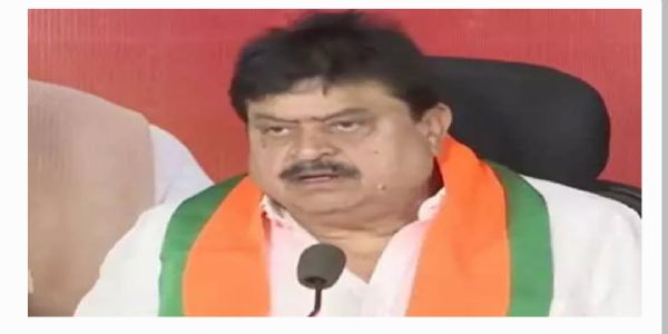 ప్రపంచంలో ఎక్కడా ఎర్రజెండా లేదు.. బీజేపీ స్టేట్ చీఫ్ రామచందర్ రావు