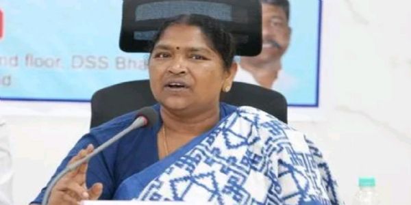 మేడారం జాతర దిగ్విజయం.. దొంగ ప్రచారాలకు తావులేదు..