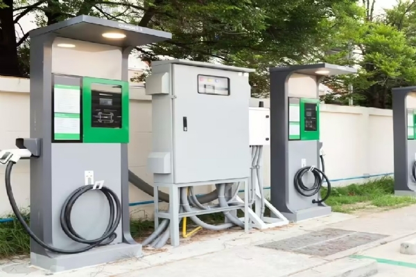 andhra-pradesh-to-establish-135-ev-charging-stations-u