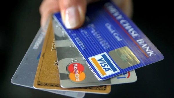 Credit Card and Loan Dangers: Avoid Debt Traps,
