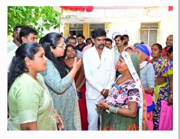 మెదక్ కలెక్టర్