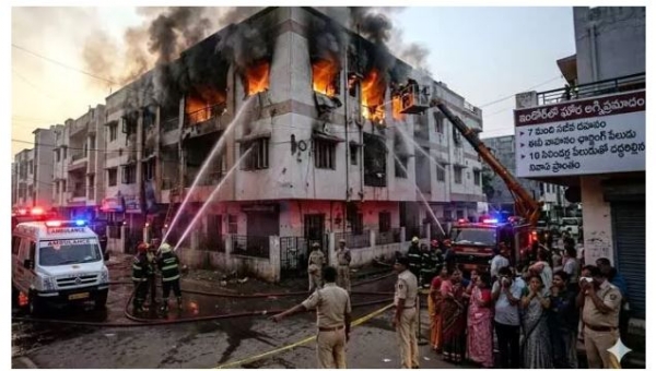 seven-dead-as-massive-fire-breaks-in-madhya-pradesh-53306