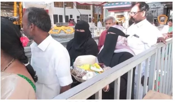 muslims-worship-at-sri-venkateswara-temple-on-ugadi-