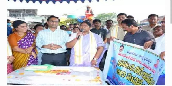 నీటిని వృధా చేస్తే మానవ మనుగడకే ముప్పు: మంత్రి సీతక్క