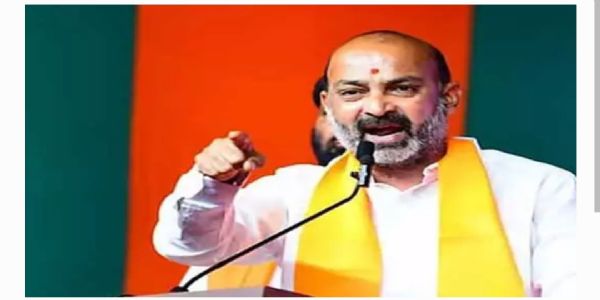 పేదలకు బుల్డోజర్లు.. ఒవైసీకి కంఫర్ట్ జోన్లా?.. హైడ్రా తీరుపై బండి సంజయ్ ఫైర్