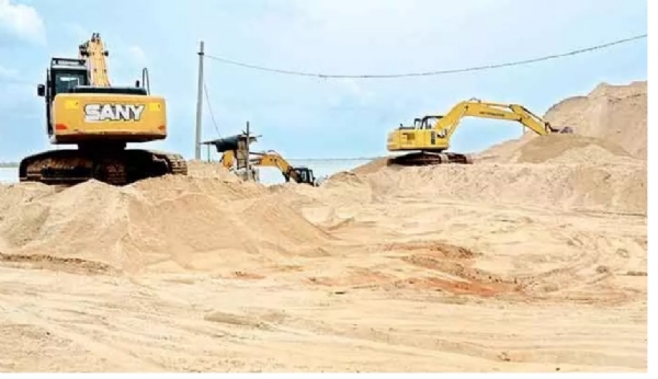 /illegal-sand-mining-in-the-tungabhadra-riverbed-529879