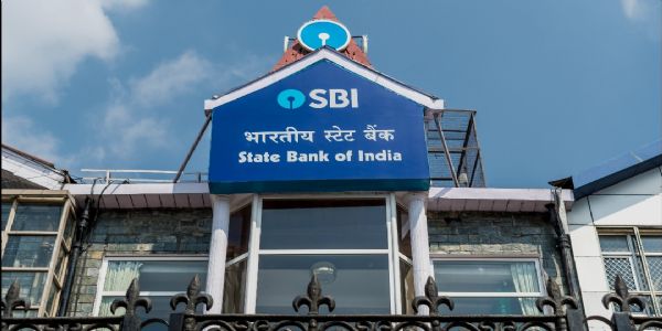 ఖాతాదారులకు బిగ్ అలర్ట్.. నేడు బ్యాంక్ సేవలు దూరం !