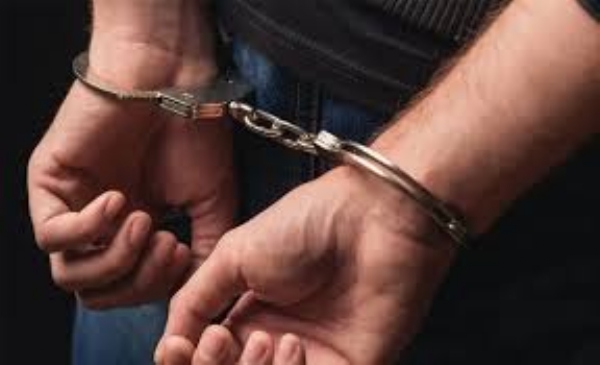 అరెస్టు అరెస్టు