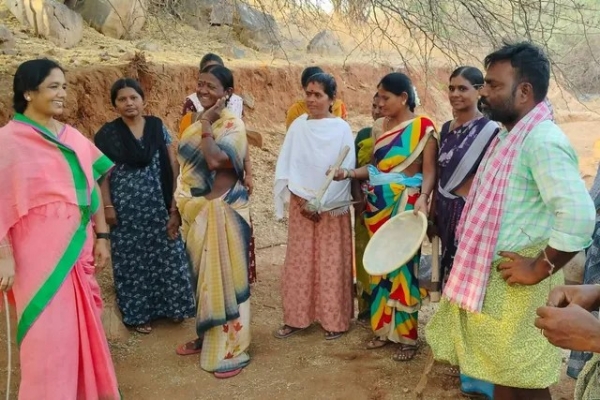 mla-paritala-sunitha-inspects-employment-guarantee-works-16677586