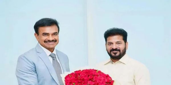 సీఎం రేవంత్ని కలిసిన కొత్త డీజీపీ సీవీ ఆనంద్