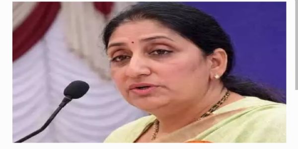 మహారాష్ట్ర రాజకీయాలలో కీలక పరిణామం.. సునేత్ర పవార్ ఏకగ్రీవానికి మార్గం..