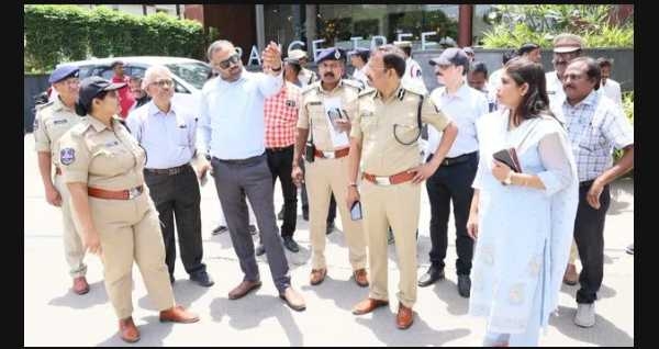 Traffic hyderabad Traffic hyderabad