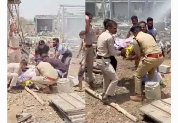 పేలుళ్లు