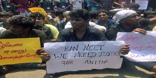 నీట్ పేపర్ లీక్ కేసులో రెండో సూత్రధారి పూణే ప్రొఫెసర్.. సీబీఐ అరెస్ట్