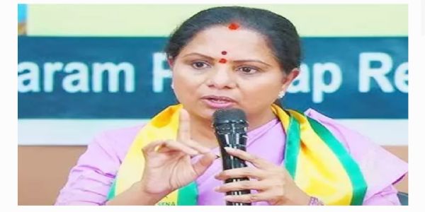 మా నాన్న కెసిఆర్ ను నేను తిట్టలేదు.. క్లారిటీ ఇచ్చిన కవిత