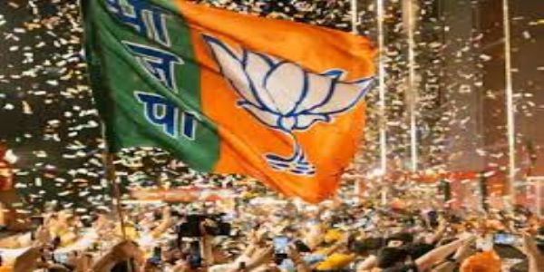 బెంగాల్లో బీజేపీకి పట్టం కట్టిన ఓటర్లు
