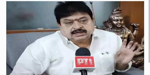 మమతా బెనర్జీ రాజ్యాంగాన్ని ధిక్కరిస్తున్నారు: రామచందర్ రావు
