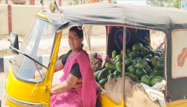 thumpera-kalavathi-is-an-ideal-for-business-women