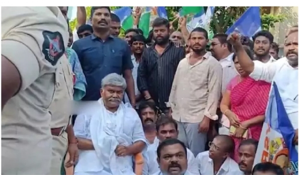 మాజీ ఎమ్మెల్యే కేతిరెడ్డి మాజీ ఎమ్మెల్యే కేతిరెడ్డి