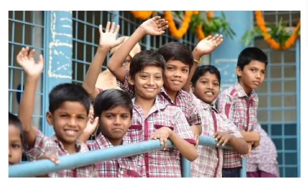 స్కూల్స్