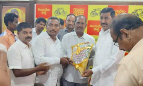 మంత్రి బీసీ జనార్దన్ కి కోవెలకుంట్ల బార్ అసోసియేషన్ వినతి! మంత్రి బీసీ జనార్దన్ కి కోవెలకుంట్ల బార్ అసోసియేషన్ వినతి!