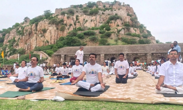 yogandhra-event-held-grandly-at-historical-gooty-fort-158219
