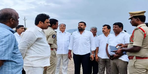 జూలై 1న టీడీపీ విస్తృత స్థాయి సమావేశం.. ఏర్పాట్లను పరిశీలించిన ఎస్పీ