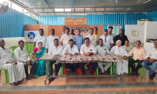 గవర్నర్ కోటా ఎమ్మెల్సీ పదవి బలిజలకే ఇవ్వాలి! గవర్నర్ కోటా ఎమ్మెల్సీ పదవి బలిజలకే ఇవ్వాలి!