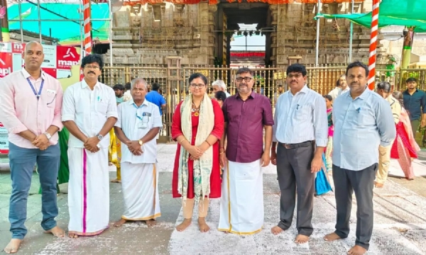 eci-principal-secretary-sanjeev-visits-sri-padmavathi-ammavari-temple-163701 eci-principal-secretary-sanjeev-visits-sri-padmavathi-ammavari-temple-163701