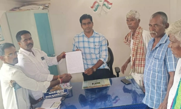 two-agriculture-assistants-arrested-in-holagunda-for-cheating-farm two-agriculture-assistants-arrested-in-holagunda-for-cheating-farm