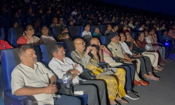 బ్రహ్మర్శి పత్రిజీ’ సినిమాను వీక్షించిన ఎంపీ బస్తిపాటి బ్రహ్మర్శి పత్రిజీ’ సినిమాను వీక్షించిన ఎంపీ బస్తిపాటి