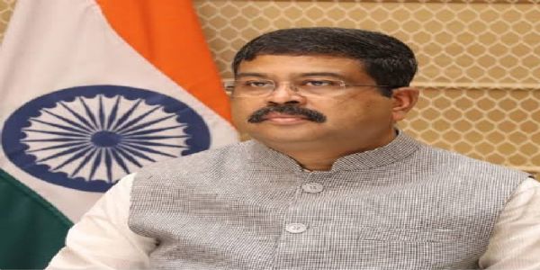 నీట్ లీకేజీ వివాదం: కేంద్ర విద్యాశాఖ మంత్రి ధర్మేంద్ర ప్రధాన్ రాజీనామా