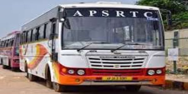 ఆర్టీసీ ఉద్యోగ సంఘాల జేఏసీ పిలుపు మేరకు రాష్ట్రంలోని.అన్ని జిల్లా.కలెక్టర్లకు వినతి పత్రాలు