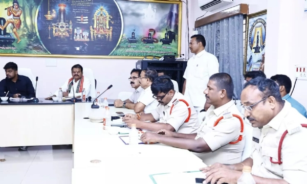 శ్రీకాళహస్తి బ్రహ్మోత్సవాల ఏర్పాట్లపై ఉన్నతాధికారుల సమన్వయ సమావేశం శ్రీకాళహస్తి బ్రహ్మోత్సవాల ఏర్పాట్లపై ఉన్నతాధికారుల సమన్వయ సమావేశం