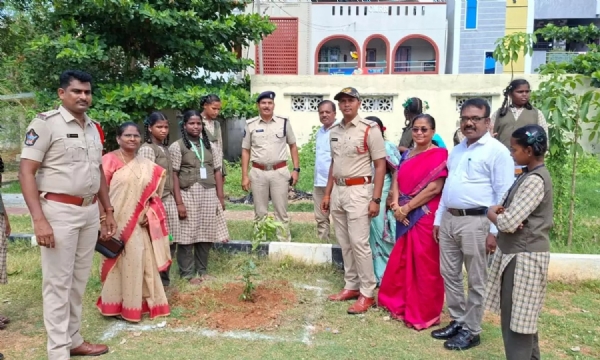 renigunta-police-green-drive-1000-saplings-planted-dsp-srinivas-172093 renigunta-police-green-drive-1000-saplings-planted-dsp-srinivas-172093