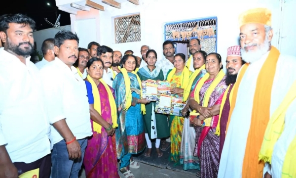minister-savitha-highlights-dev-and-welfare-in-penukonda-1