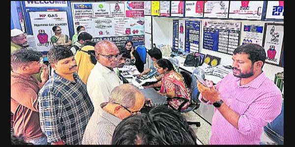 గ్యాస్ ఈకేవైసీకి రేపే ఆఖరు తేదీ