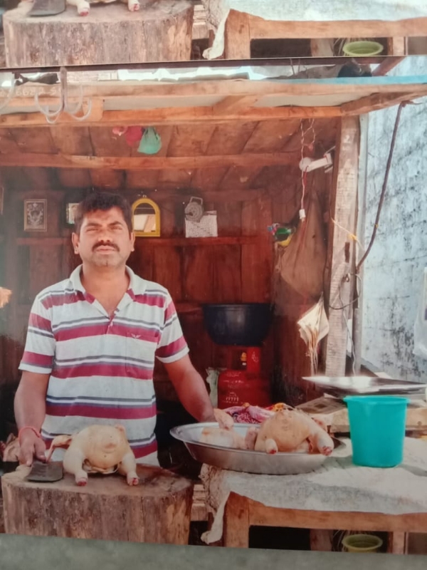శ్రావణ మాసం ఎఫెక్ట్.. చికెన్, కోడి గుడ్ల ధరలు ఢమాల్