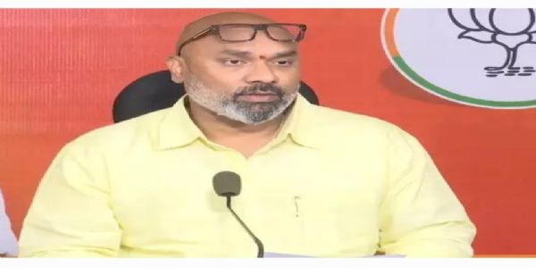 కాంగ్రెస్ పార్టీ గురించి రేవంత్ రెడ్డి కంటే తనకే ఎక్కువ తెలుసు.. ఎంపీ అరవింద్
