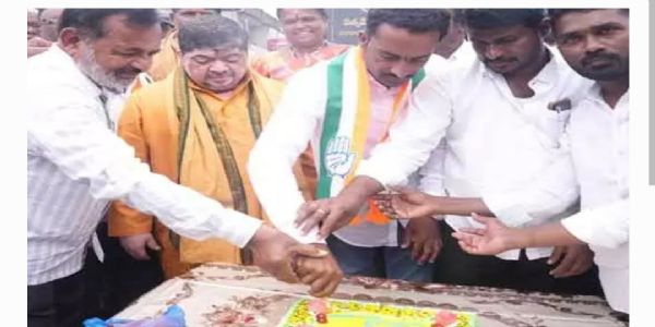 ఆశయాలను ముందుకు తీసుకెళ్లడమే నిజమైన నివాళి: మంత్రి పొన్నం ప్రభాకర్