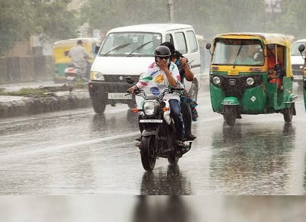 Drizzling rain in Ahmedabad, Drizzling rain in Ahmedabad,